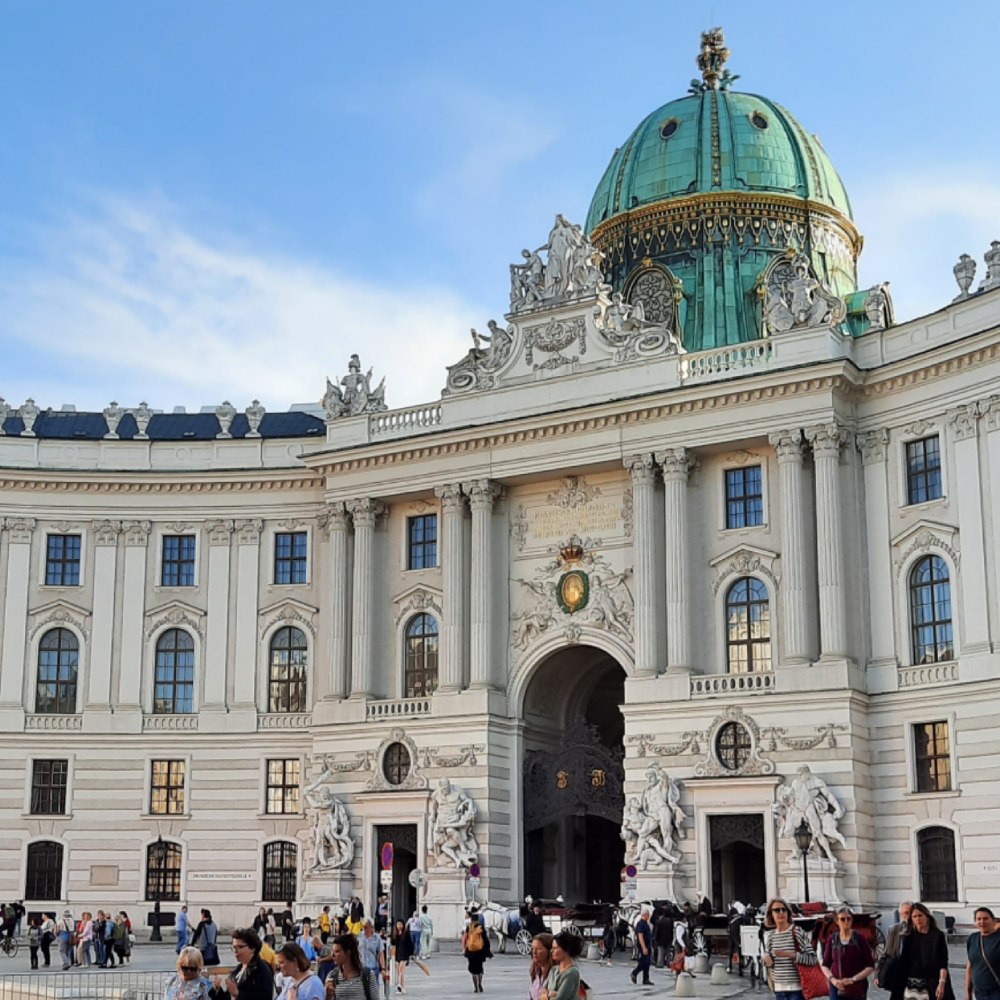 La porte St Michel et sa coupole néobaroque à Vienne.